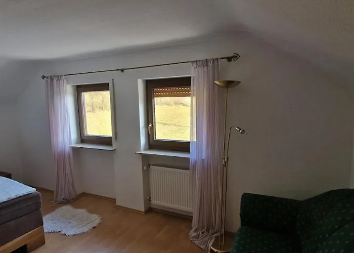 Golddorf Frankendorf - Naturnah